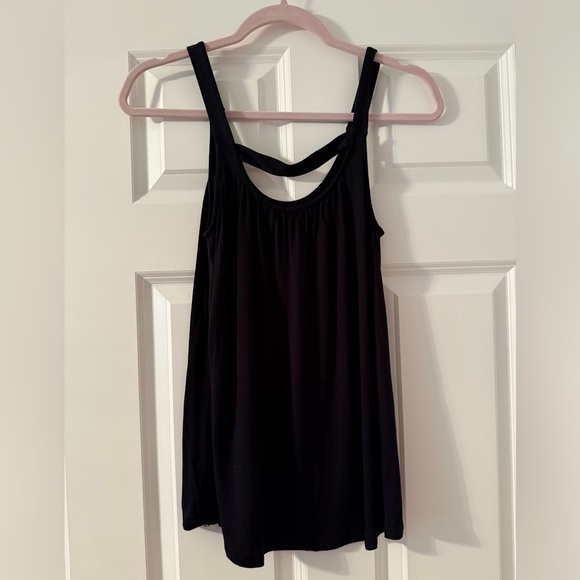 Loft Outlet | Flowy Cut Out Open Back Tank Top | Size XS - Picture 2 of 6